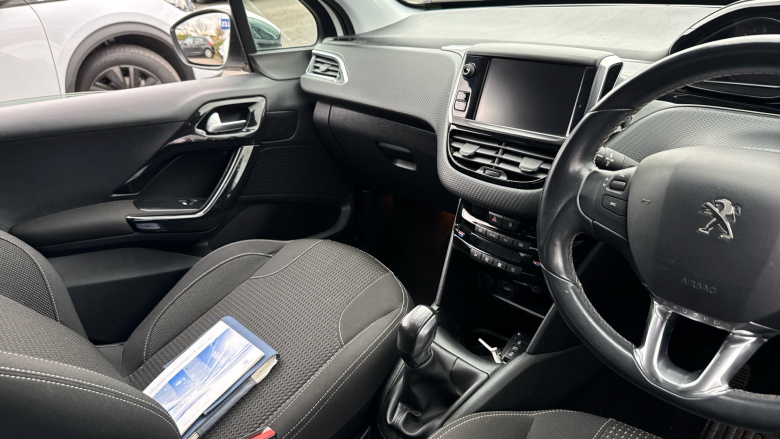 Peugeot 208 1.2 PureTech 82 Tech Edition 5dr [Start Stop] Petrol Hatchback